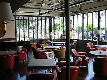 Mercure Emeraude 4* 디나르